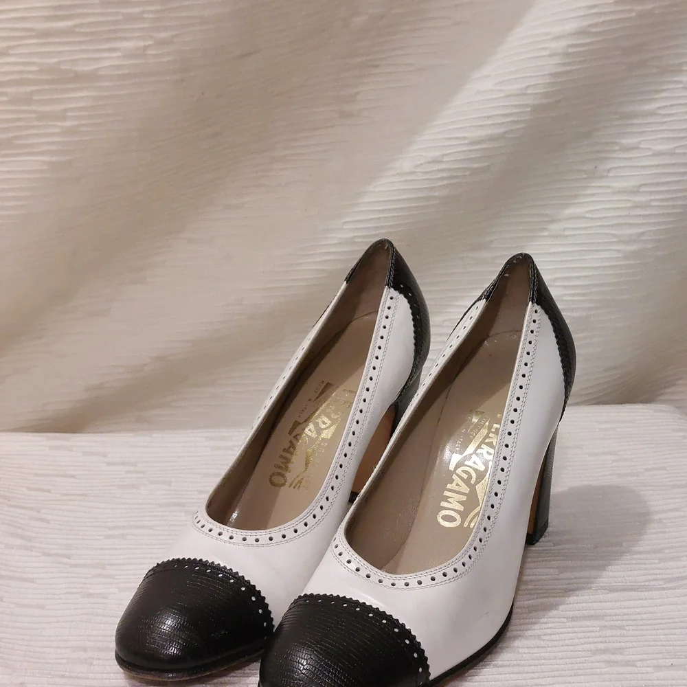Leather Salvatore Ferragamo Black and White Heels Size 6.5 - Picture 4 of 15